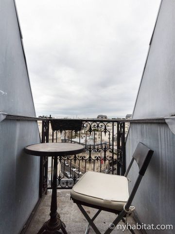 Logement à Paris, Location meublée - Photo 2