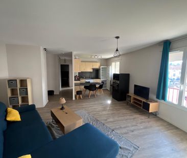 Location Appartement 2 pièces Meublé 48m² NEUVILLE SUR SAONE 69250 - Photo 1