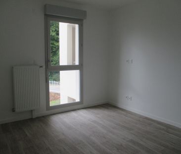 Location Appartement 2 pièces 41m² ST JEAN DE BRAYE 45800 - Photo 3