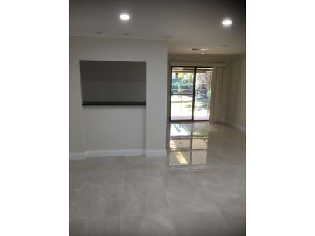 Family Home - Photo 2