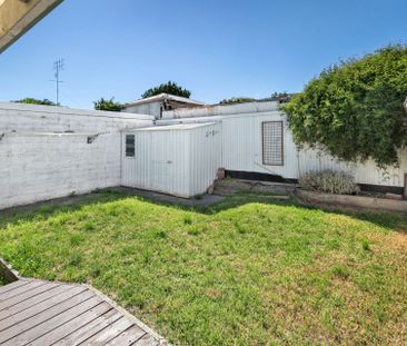 PERFECT LOCATION - Photo 3