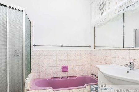 15 Glenthorne Drive, Keysborough - Photo 5