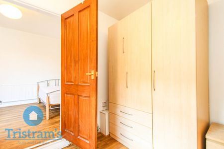 4 bed End Terraced House for Rent - Photo 3