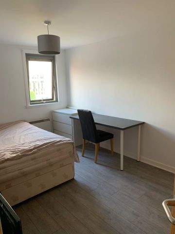 2 Bed Flat, Blackfriars Road, G1 - Photo 3