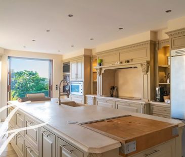 Maison à louer Cagnes Sur Mer, Cote d'Azur, France9 000 EUR / Mois - Photo 5