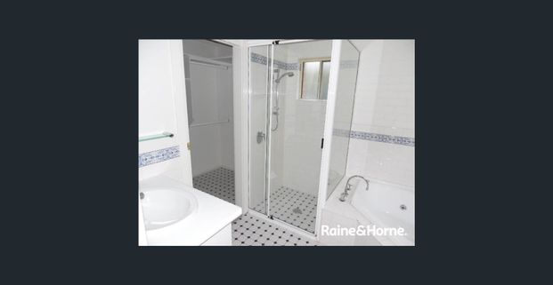 CUL DE SAC - TOP OF TOWN- Available 12/1/25 !!! - Photo 1