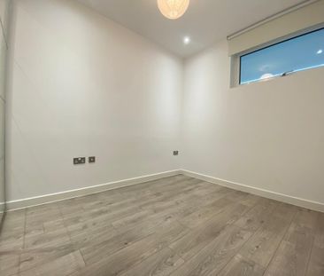 Edinburgh Gate - Photo 4