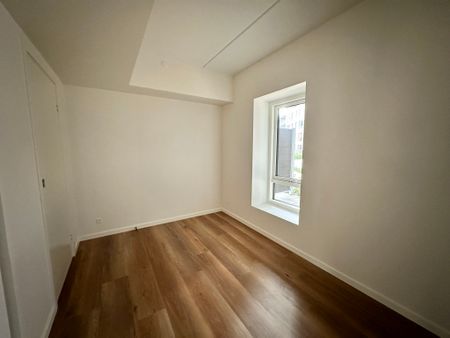 Lys 3-værelses lejlighed i Nørresundby med altan og tagterrasse - Foto 3