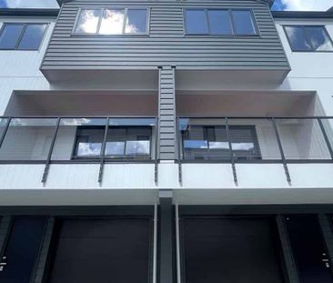 Ready to move in - fully furnished unit - Photo 1