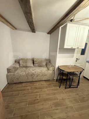 Garsonieră 15mp, prima închiriere, singur în curte cu ter - Photo 1