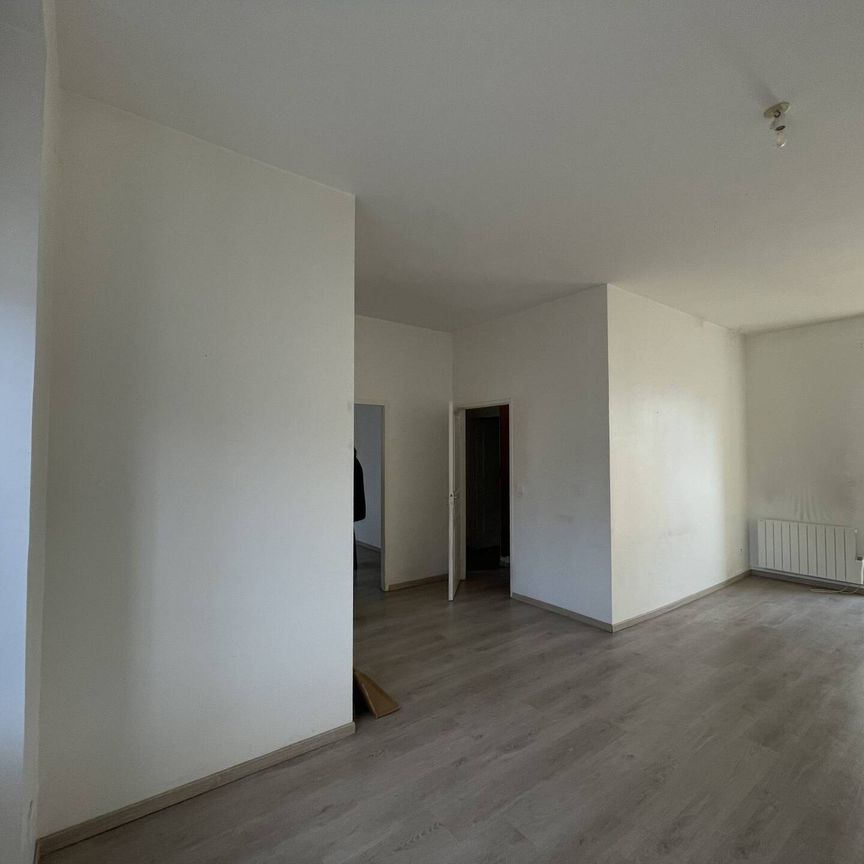 Location maison 5 pièces 110 m² à Saint-Pierre-de-Bœuf (42520) - Photo 1