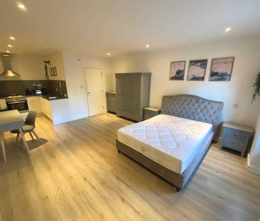 Studio to rent - Photo 1