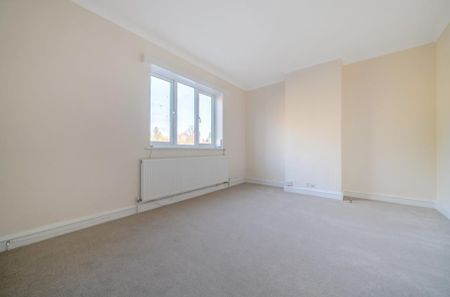 4 bedroom maisonette to rent - Photo 3