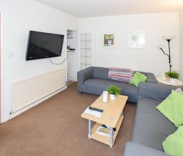 1 bedroom in a house share to rent - Photo 5