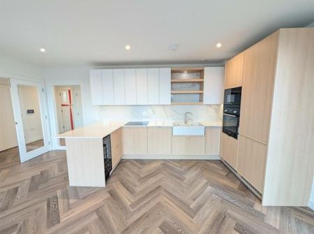 3 Bed Flat, The Hyde, NW9 - Photo 4
