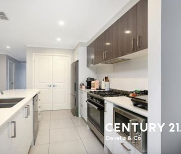 Beautiful Family Home - Photo 4