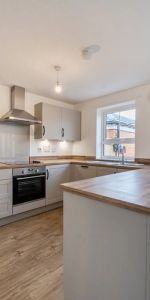 Crusoe Street, Aylesford, ME20 7XU, Kent - Photo 3