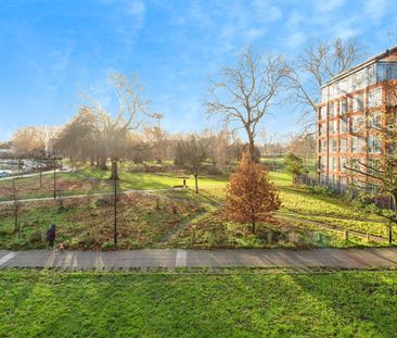 1 Bed Flat, Harry Zeital Way, E5 - Photo 1