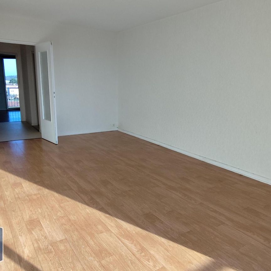 Location Appartement 3 pièces 74m² TRELISSAC 24750 - Photo 1