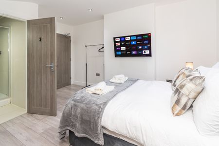 Studio Flat, Mitcham Road, SW17 - Photo 3