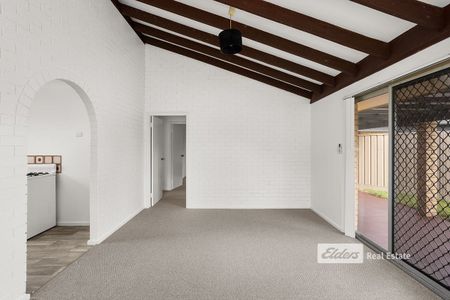 LOW MAINTENANCE 2X1 - Photo 2