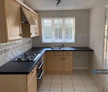 3 bedroom semi-detached house to rent - Photo 4