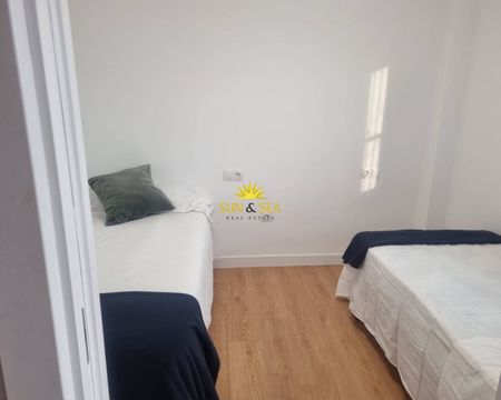 2 BEDROOM APARTMENT IN SAN JUAN, ALICANTE - Photo 4