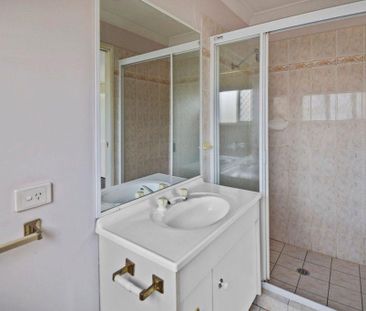 35 Streamview Crescent, Springfield QLD 4300 - House For Rent | Domain - Photo 6