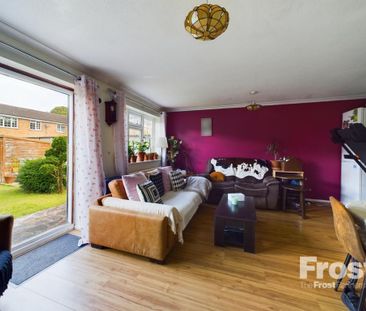 4 bedroom end of terrace house to rent - Photo 2