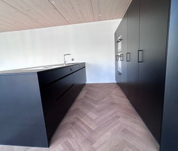 ERSTVERMIETUNG nach Aufstockung: Modernes Wohnen über den Dächern Z... - Photo 4