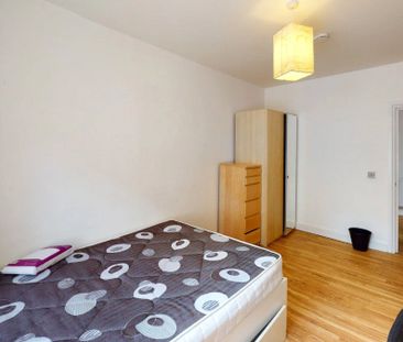 Student Properties to Let - Photo 2