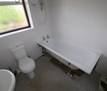 5 Bed Student Accommodation - Photo 3