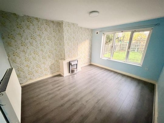 2 bedroom end of terrace house to rent - Photo 1