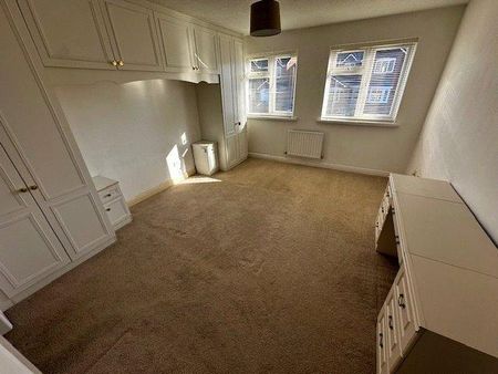 5 bedroom detached house to rent - Photo 4