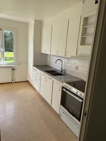 Myrtuvevägen, Trollhättan - Photo 2