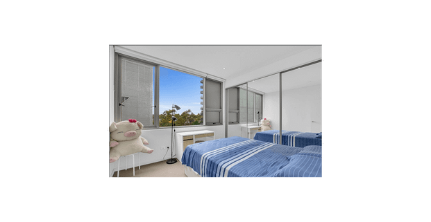 Contemporary 2 Bedroom Apartment with City Views in Zetland - Photo 1