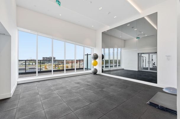 For Lease - 297 Oak Walk Drive Unit# 314, Oakville, Ontario - Photo 1