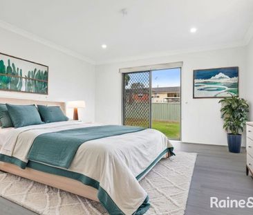 Perfect Family Living Near Shops, Schools & Lake - Photo 3