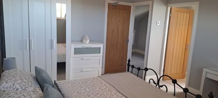 1 bedroom in a house share to rent - Photo 5