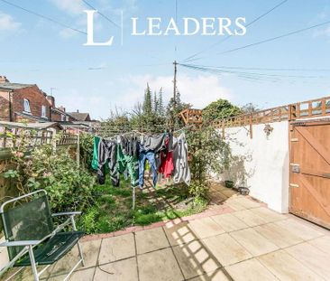 2 bedroom terraced house to rent - Photo 2