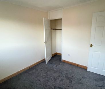 Bilberry Grove, Taunton - Photo 3