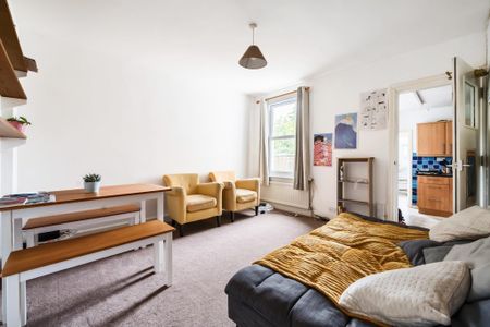 4 bedroom terraced house to rent - Photo 2