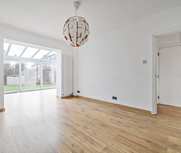 4 bedroom semi-detached house to rent - Photo 6