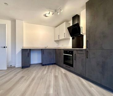 2 bedroom apartment to rent - Photo 3