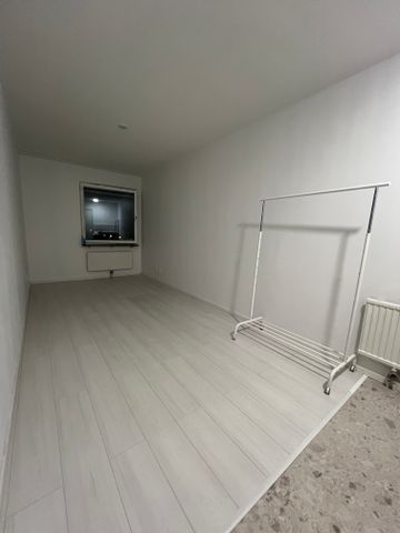 Mariehamnsgatan, Kista - Photo 2