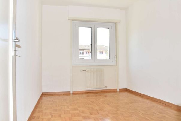 Dans immeuble rénové, beau 3 pièces proche gare - Foto 1
