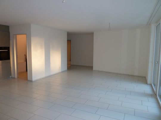 Moderne 2.5-Zimmerwohnung im alten Dorfkern - Foto 1