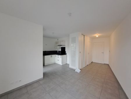 Location Appartement 1 pièce 28m² THONON LES BAINS 74200 - Photo 4