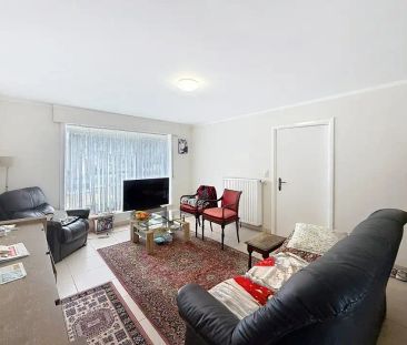 Centraal gelegen woning met terras en 1 slaapkamer - Photo 2