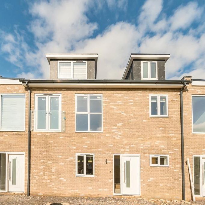 2 bedroom apartment to rent - Photo 2